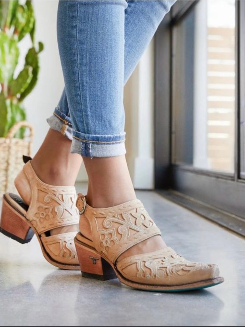 Lane Robin Mule Embroidered Heeled Mules in Brown US 8.5 NWT